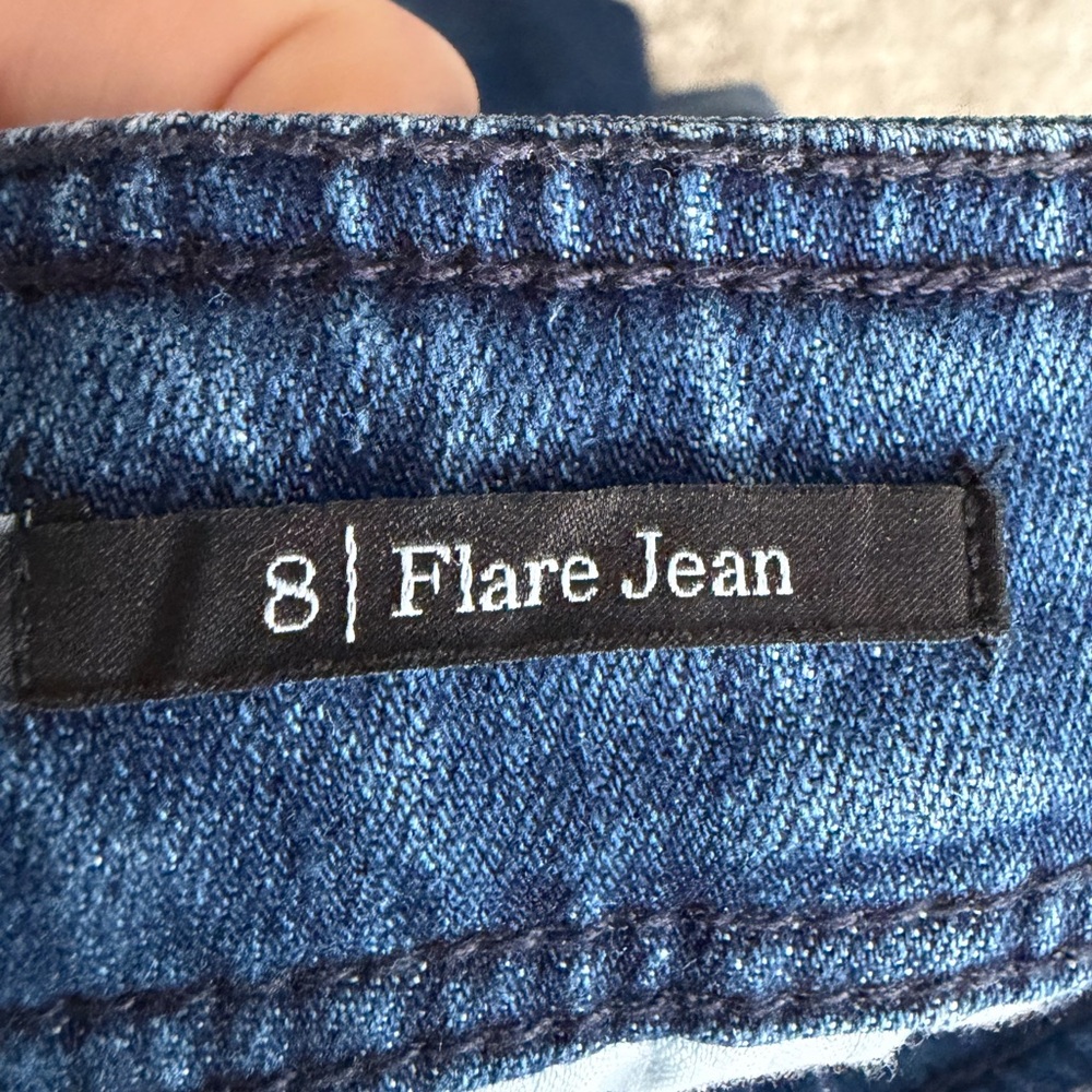 Talbots FLARE LEG PINTUCK JEANS - LAPIS WASH
Size 8 - Picture 8 of 9